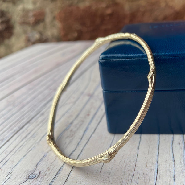 Simple gold hot sale bangle bracelet